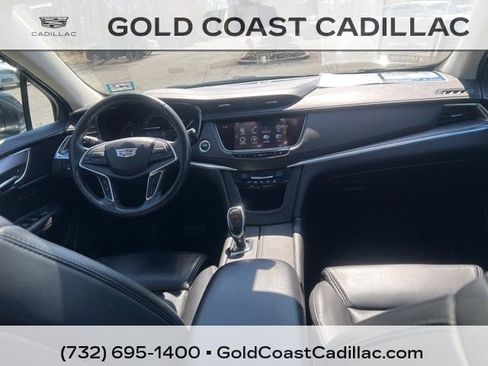 Used 2017 Cadillac XT5 Luxury w/ Driver Awareness Package image 10