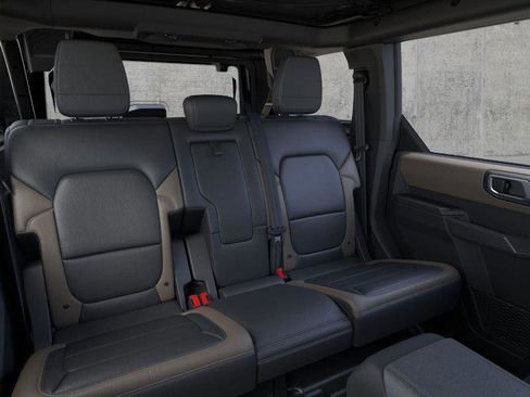 New 2025 Ford Bronco Big Bend w/ Black Diamond Package image 11