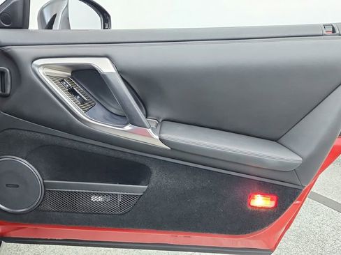 Used 2010 Nissan GT-R Premium image 33