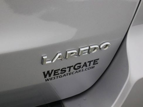 Used 2017 Jeep Grand Cherokee Laredo w/ Quick Order Package 23E image 44