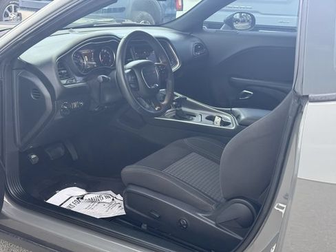 Used 2018 Dodge Challenger SXT RWD image 13