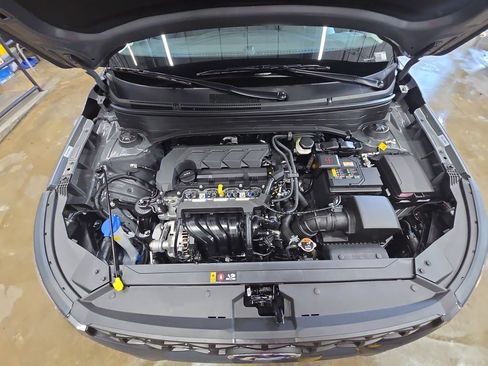 New 2026 Hyundai Venue SE FWD image 31
