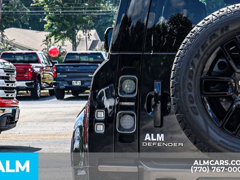 Used 2020 Land Rover Defender 110 X image 13