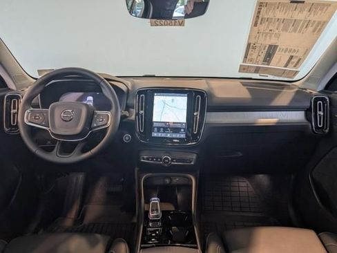 New 2026 Volvo XC40 B5 Ultra w/ Climate Package image 12