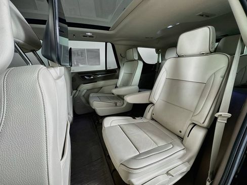 Used 2021 GMC Yukon Denali w/ LPO, Illumination Package AWD/4WD image 24