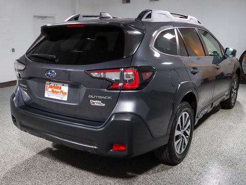 Used 2024 Subaru Outback Premium AWD/4WD image 7