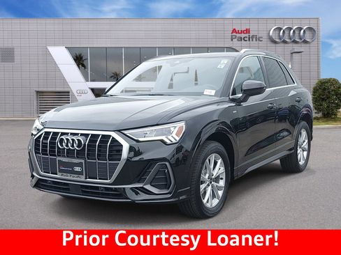 Certified 2025 Audi Q3 2.0T Premium w/ Convenience Package AWD/4WD image 1