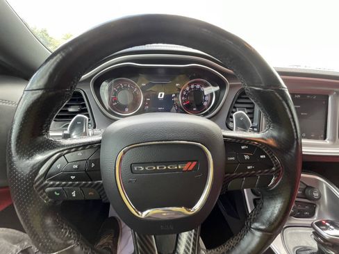 Used 2022 Dodge Challenger R/T Scat Pack RWD image 20