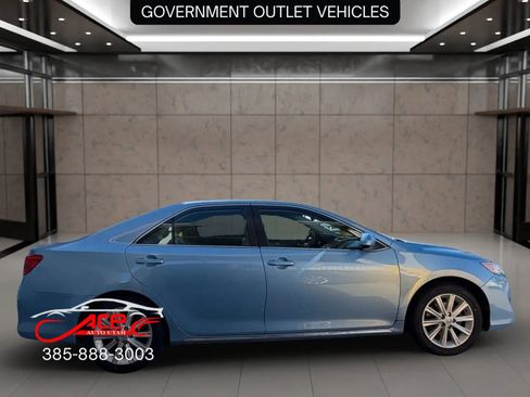 Used 2012 Toyota Camry XLE image 7