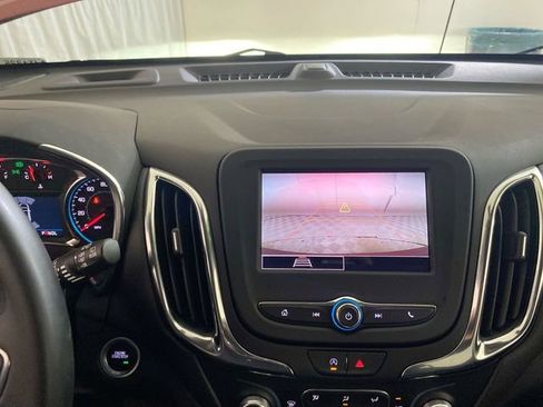 Used 2024 Chevrolet Equinox LT image 41