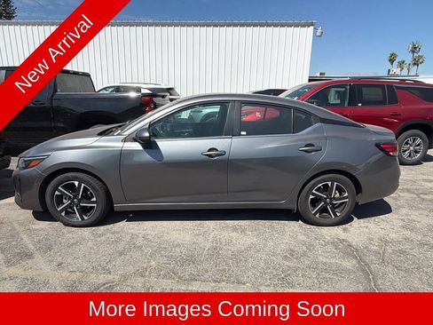Used 2024 Nissan Sentra SV FWD image 4