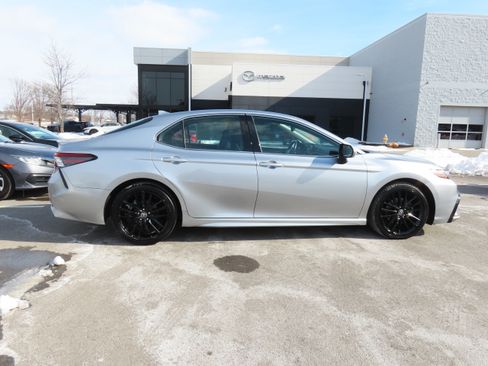 Used 2024 Toyota Camry XSE image 9