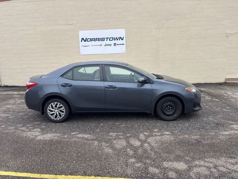 Used 2017 Toyota Corolla L image 2