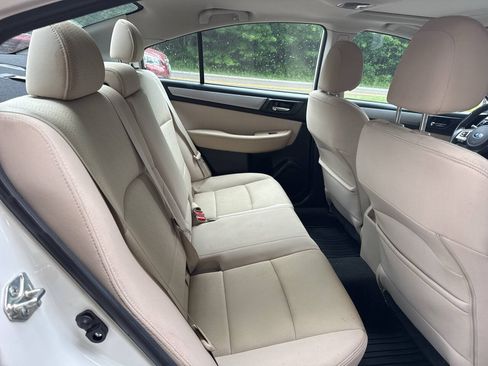 Used 2016 Subaru Legacy 2.5i Premium w/ Moonroof Package AWD/4WD image 22