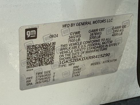 Used 2024 GMC Yukon SLT w/ SLT Premium Package AWD/4WD image 17