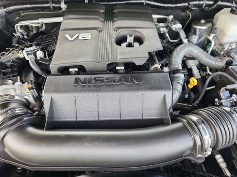 Used 2023 Nissan Frontier PRO-4X w/ Pro-4X Premium Package AWD/4WD image 16
