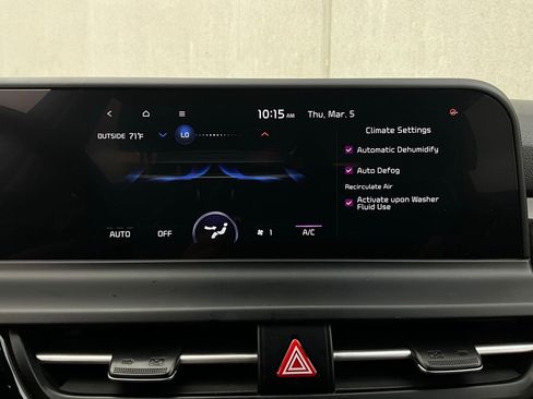 Used 2025 Kia Seltos S image 29