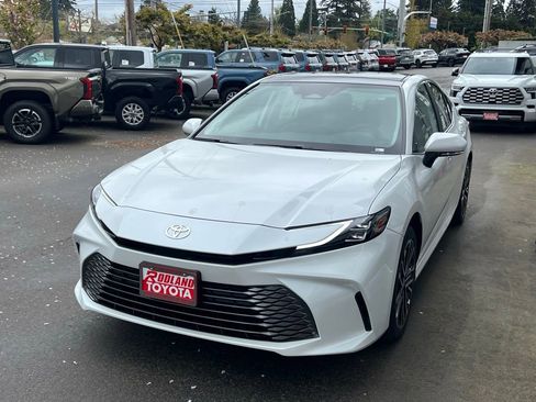 New 2026 Toyota Camry XLE AWD/4WD image 4