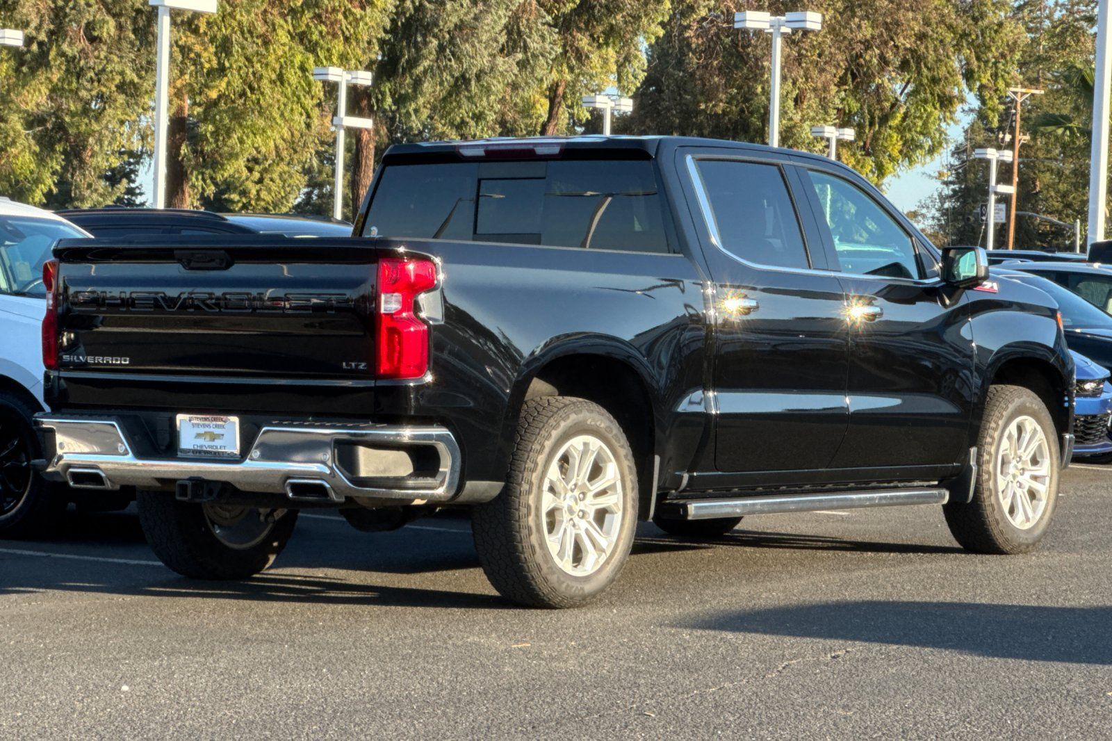 Used 2022 Chevrolet Silverado 1500 LTZ AWD/4WD image 5