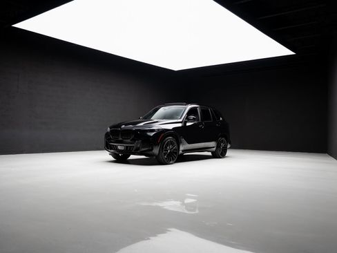 Used 2025 BMW X5 sDrive40i w/ M Sport Package RWD image 84