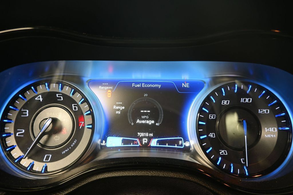 Used 2020 Chrysler 300 S RWD image 11