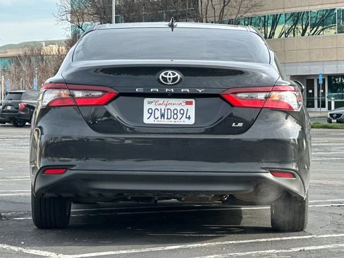Used 2023 Toyota Camry LE image 5