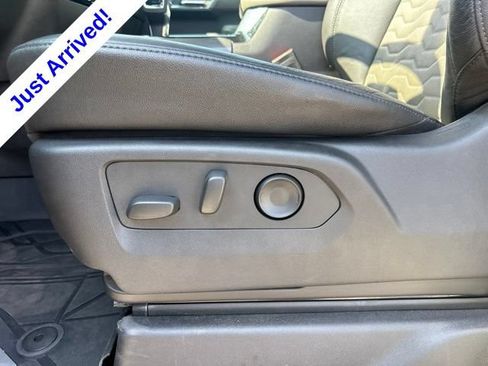 Used 2024 Chevrolet Silverado 1500 ZR2 w/ Technology Package AWD/4WD image 7
