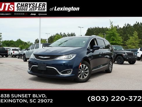 Used 2019 Chrysler Pacifica Touring-L Plus w/ Advanced Safetytec Group image 1
