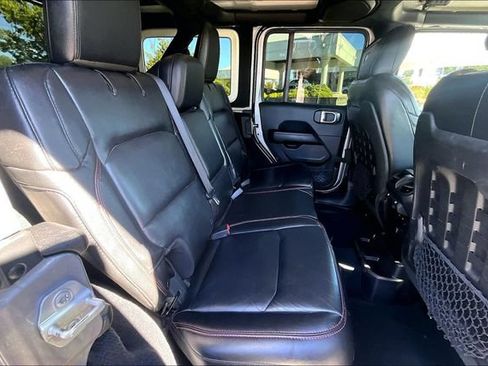 Used 2018 Jeep Wrangler Unlimited Rubicon AWD/4WD image 26