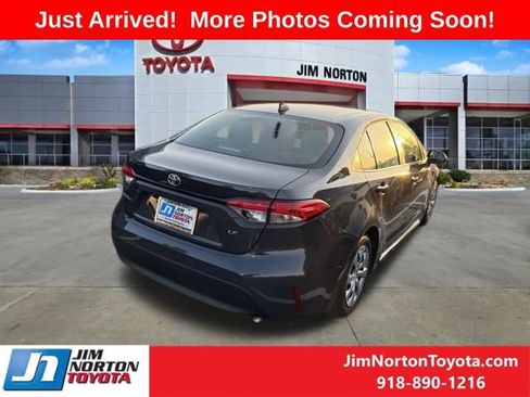 Used 2026 Toyota Corolla LE FWD image 4