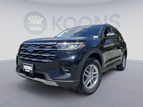 New 2026 Ford Explorer Active AWD/4WD image 1