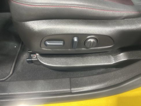 Used 2023 Chevrolet Blazer RS image 11