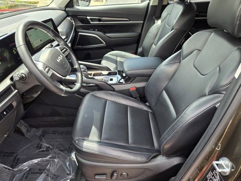 Used 2023 Kia Telluride S FWD image 15