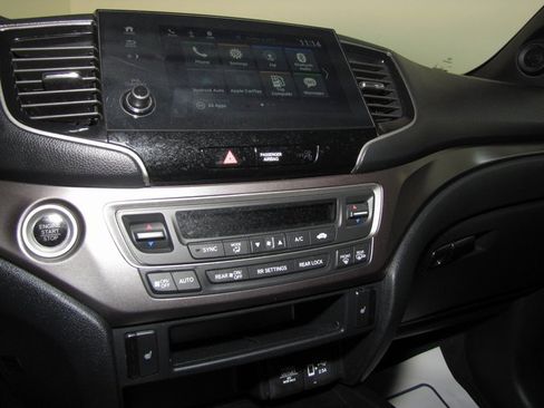 Certified 2022 Honda Pilot Sport image 7