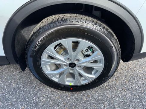 New 2026 Ford Escape Active image 13