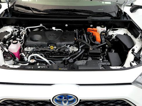 Certified 2023 Toyota RAV4 SE w/ Weather & Moonroof Package image 15