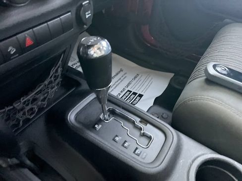 Used 2012 Jeep Wrangler Unlimited Sport AWD/4WD image 28