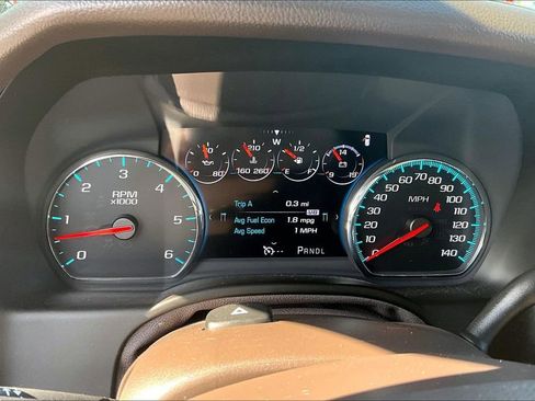 Used 2017 GMC Yukon SLT image 13