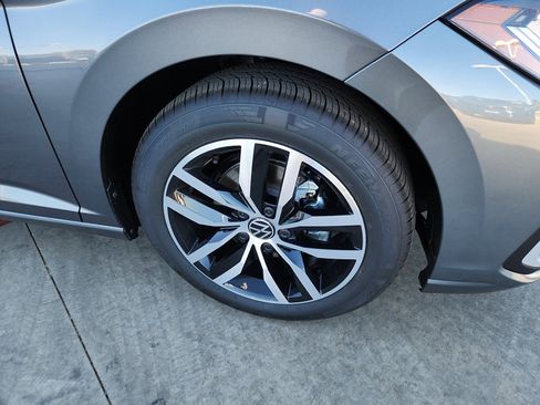 New 2026 Volkswagen Jetta SE image 9