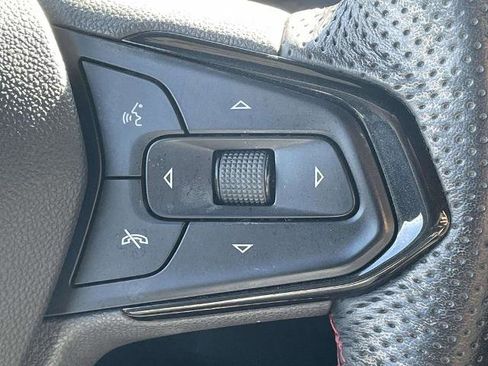 Used 2023 Chevrolet TrailBlazer RS w/ Convenience Package image 22