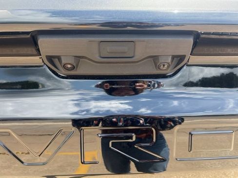 New 2026 Chevrolet Silverado 1500 LTZ w/ LTZ Premium Texas Edition AWD/4WD image 11