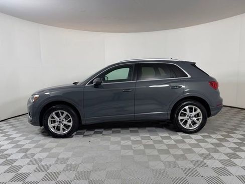 Used 2023 Audi Q3 2.0T Premium w/ Convenience Package AWD/4WD image 4