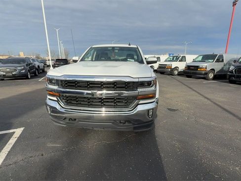Used 2018 Chevrolet Silverado 1500 LT w/ All Star Edition image 3