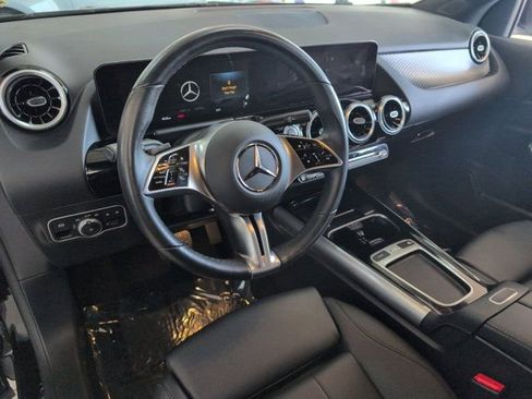 Used 2025 Mercedes-Benz GLA 250 image 15
