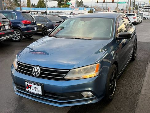 Used 2015 Volkswagen Jetta TDI S image 6