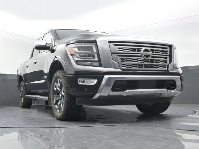 Used 2021 Nissan Titan Platinum Reserve w/ Moonroof Package AWD/4WD image 50
