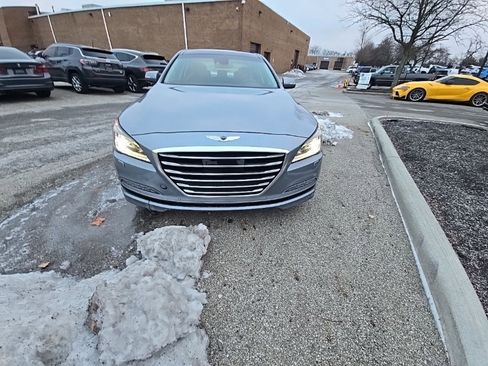 Used 2017 Genesis G80 3.8 w/ Option Group 03 image 11