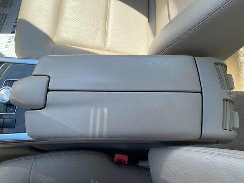 Used 2014 Mercedes-Benz E 350 4MATIC Sedan w/ Premium 1 Package image 19