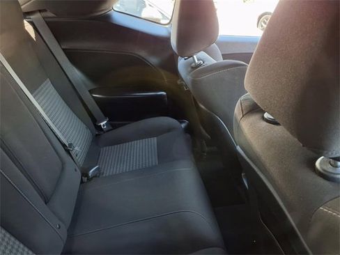 Used 2022 Dodge Challenger R/T image 17