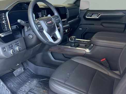 Used 2024 GMC Sierra 1500 SLT w/ SLT Premium Plus Package image 12